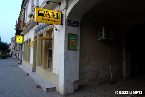 Gyűjtem�nyek H�za - Hobbi cserebere klub 20-as Udvart�r