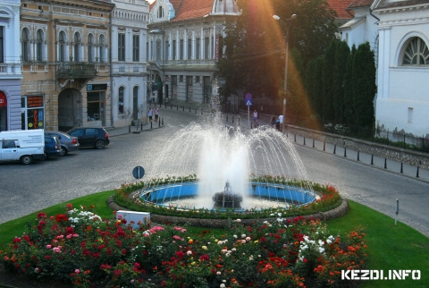 Gyűjtem�nyek H�za - Hobbi cserebere klub 20-as Udvart�r