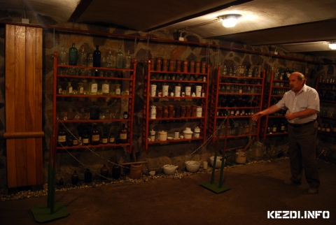 Gyűjtem�nyek H�za - Hobbi cserebere klub 20-as Udvart�r