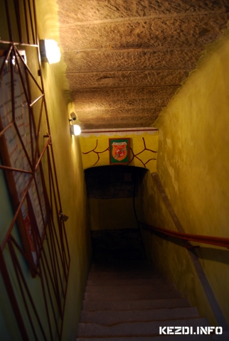 Gyűjtem�nyek H�za - Hobbi cserebere klub 20-as Udvart�r