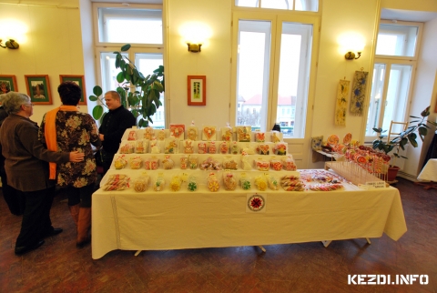 Népművészeti vásár a Vigadóban - mézeskalácsok - 2013-03-22