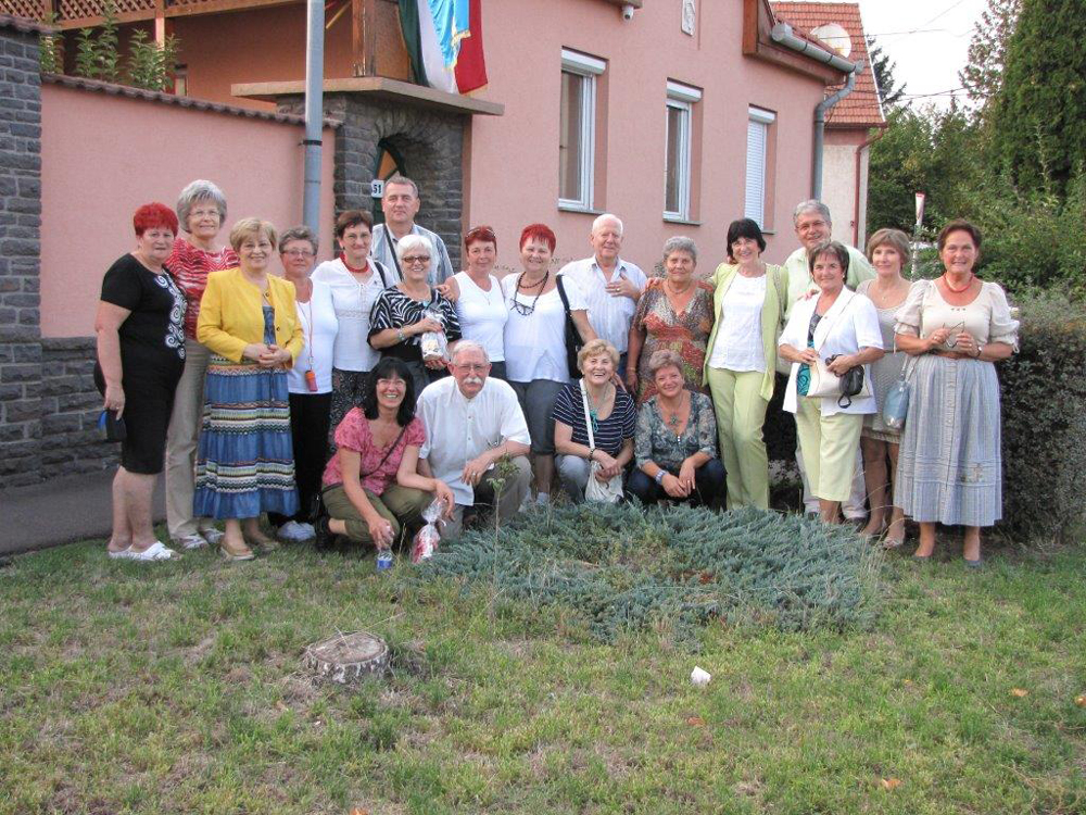 Gyngysn s Szentendrn a Kzdivsrhelyi Nők Egyesletnek tagjai - Kzdivsrhelyi Nők Egyeslete