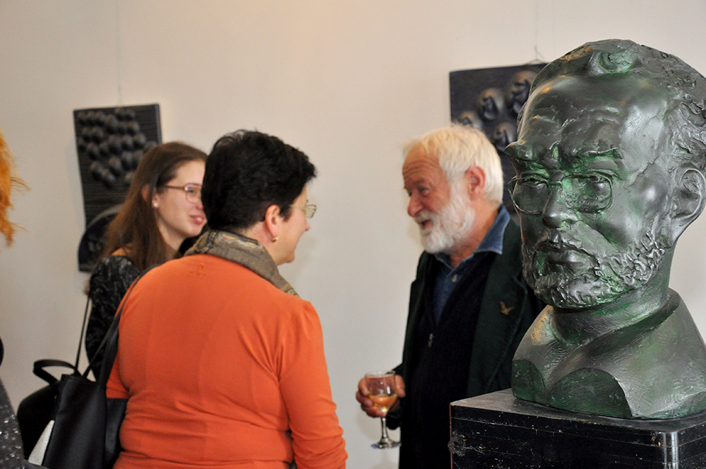 Vetró András szobrászművész 70 éves egyéni kiállítása - fotó: Vetró Bodoni Barnabás - Vetró András szobrászművész