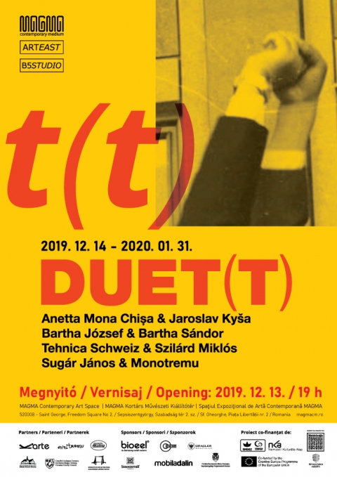 Duet(t) - az ARTeast Alap�tv�ny l�trehoz�s�nak 20-ik �vfordul�ja alkalm�b�l a Magm�ban - A marosv�s�rhelyi ARTeast Alap�tv�ny l�trehoz�s�nak 20. �vfordul�ja alkalm�val szervezett DUET(T) rendezv�nysorozat az azonos nevű 2003-as projekt folytat�sa �s felfriss�t�se. Az eredeti Duett magyar �s
rom�n kur�torok tapasztalatcser�je volt, akik a rom�niai �s magyarorsz�gi kort�rs műv�szeti szc�n�kat kutatva megismerkedtek �a m�sik f�l kult�r�j�val�, majd inter-etnikus p�rbesz�dk�nt műk�dő ki�ll�t�sok -duettek- sorozat�t hozt�k l�tre.

A 2019-es Duet(t) �t műv�szeti �s kutat�si rezidensprogram keret�n bel�l interdiszciplin�ris, intergener�ci�s �s interetnikus p�rbesz�det val�s�t meg, a k�vetkező duetteken bel�l:

 Bartha S�ndor  / Hu �  Bartha J�zsef  / Ro
 Sug�r J�nos  / Hu �  Monotremu  / Ro
 Jaroslav Ki�a  / Sk �  Anetta Mona Chișa  / Ro+Cz
 Tehnica Schweiz  / Hu+De �  Mikl�s Szil�rd / Ro

A ki�ll�t�s kur�tora Bartha J�zsef, Laura Borotea �s Gabriel Boldiș. 

MEGNYIT�:  2019. december 13., p�ntek 18 �ra
HELYSZ�N:  MAGMA Kort�rs Műv�szeti Ki�ll�t�t�r (Szabads�g t�r 2., Sepsiszentgy�rgy, Rom�nia)
A ki�ll�t�s 2020. janu�r 31-ig l�togathat�, h�tfő �s �nnepnapok kiv�tel�vel, naponta 11-19 �ra k�z�tt.

A ki�ll�t�s anyag�t elősz�r 2019. november�ben a marosv�s�rhelyi B5 St�di�-ban �s a Camera K'arte-ben mutatt�k be. 

Bővebben: https://magma.maybe.ro/archive.php?id=311