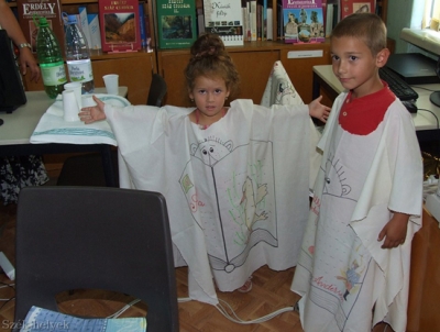 Olvasásnépszerűsítés a meseklubban - A kézdivásárhelyi Báró Wesselényi Miklós Városi Könyvtárban 2011. október 13.-án csütörtökön Meseklub, 15-16 óra között az óvodásoknak, 16-17 óra között az I-IV osztályosoknak. A Meseklub tevékenysége: Olvasásnépszerűsítés.
