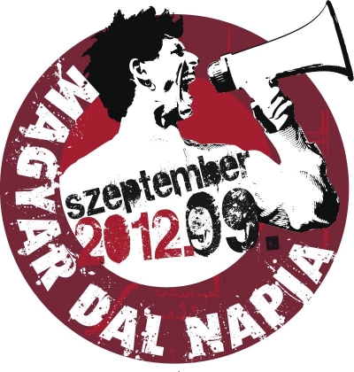 A Magyar Dal Napja a Vigad� �s a V�rosi Sz�nh�z szervez�s�ben - K�zdiv�s�rhelyi zen�szek is csatlakoznak szeptember 9.-�n, vas�rnap sorra ker�l� Magyar Dal Napja esem�nyhez. A d�li harangsz�t k�vet�en a Vigad� el�tti t�ren helyi zenekarok, �nekesek, zen�szek el�ad�s�ban csend�lnek fel k�zkedvelt magyar sl�gerek a c�hes v�ros zenekedvel� k�z�ns�g�nek.'Azt gondoltam, hogy a mindent el�raszt� importzene �rny�k�b�l legal�bb �vente egy napra egy kis f�nyt koldulhatunk a saj�t �rt�keink megvil�g�t�s�hoz.', nyilatkozta Presser G�bor, akinek kezdem�nyez�s�re 2008 �ta Magyarorsz�gon minden �vben megszervezik a Magyar Dal Napj�t.A K�zdiv�s�rhelyen els� �zben megrendez�sre ker�l� Magyar Dal Napja nyitott rendezv�ny, a szervez�k szeretettel v�rj�k a m�kedvel� �s hivat�sos zen�szek-�nekesek jelentkez�s�t, ak�r az esem�ny napj�n is.A rendezv�nnyel kapcsolatos tov�bbi t�j�koztat�s�rt az �rdekl�d�k h�vj�k 0267-361081-es telefonsz�mot, vagy k�vess�k az esem�nyt a V�rosi Sz�nh�z facebook oldal�n.Br�dy J�nos, Nagy Fer� �s Presser G�bor besz�l a magyar dalokr�l.