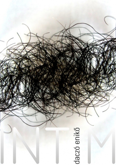 DACZ� Enik� - INTIM c�m� ki�ll�t�s a MAGMA-ban - A sepsiszentgy�rgyi MAGMA Kort�rs M�v�szeti Ki�ll�t�t�r tisztelettel megh�vja �nt DACZ� Enik� - INTIM c�m� ki�ll�t�s�nak megnyit�j�ra 2012. okt�ber 19-�n, p�nteken, 19 �r�ra.A ki�ll�t�st T�ROS Eszter m�v�szett�rt�n�sz nyitja meg.A megnyit� ut�n fell�p a GRENCS� KOLLEKT�V KIF�ZDE - Grencs� Istv�n (szaxofonok), Pozs�r M�t� (zongora), Benk� R�bert (nagyb�g�), Mikl�s Szilveszter (dob).A ki�ll�t�s 2012. november 9-ig l�togathat�, h�tf� kiv�tel�vel, naponta 11-19 �ra k�z�tt.Szervez�k: Magma Kort�rs K�zeg Egyes�let, Sz�kely Nemzeti M�zeum Partner: Kov�szna Megye Tan�csa T�mogat�k: Communitas Alap�tv�ny, Sepsiszentgy�rgy Megyei Jog� V�ros Tan�csa, Sepsiszentgy�rgy Sz�kelyf�ld Kultur�lis �s Ifj�s�gi F�v�rosa, Agora Panzi�, Depo, Galeria E&Khttp://www.magma.maybe.ro/