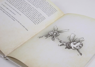 Meseklub a K�nyvt�rban - A k�zdiv�s�rhelyi B�r� Wessel�nyi Mikl�s V�rosi K�nyvt�rban 2013. j�nius 20-�n, cs�t�rt�k�n Meseklub, 15-16 �ra k�z�tt az �vod�soknak, 16-17 �ra k�z�tt az I-IV oszt�lyosoknak. A Meseklub t�m�ja: meseolvas�s, meseillusztr�ci� k�sz�t�se.