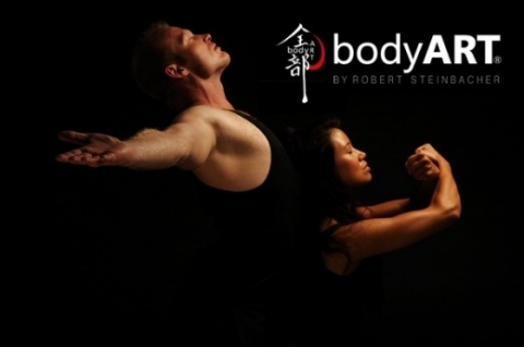 bodyART edz�s - November 19-�n kezdj�k az els� bodyART edz�st az als�csern�toni V�gh Antal �ltal�nos iskola tornaterm�ben, este 18 �r�t�l. Az �rdekl�d�k csatlakozhatnak a bodyART K�zdiv�s�rhely �s Csern�ton Facebook csoporthoz, ahol tov�bbi inform�ci�kat tudhatnak meg az edz�sr�l. Szeretettel v�rom a csern�toni �s k�rny�ki mozogni v�gy� h�lgyeket, �letkort�l �s edzetts�gi szintt�l f�ggetlen�l. El�zetes bejelentkez�s sz�ks�ges, mivel a helyek sz�ma korl�tozott. Telefonsz�m: 0741098822.
Mi a bodyART? 
A bodyART edz�sben a hangs�ly az emberi test eg�sz�n van, a gyakorlatok �s poz�ci�k teljes testgyakorlatok, melyek egyszerre t�bb izmocsoportot is megmozgatnak, er�s�tenek. K�l�nb�z� edz�spoz�ci�kat �s l�gz�stechnik�kat kombin�lva, a testedz�s �s a ment�lis relax�ci� t�k�letes �sszhangj�t adja.
Mit v�rhatunk egy bodyART edz�st�l?
-a testtart�s javul�s�t (g�rnyed�s, h�tprobl�m�k megsz�ntet�s�t)
-az egyes izomcsoportok er�s�d�s�t, melynek k�vetkezt�ben az eg�sz test megfelel�en m�k�dhet
-a h�tk�znapi stressz, fizikai �s ment�lis fesz�lts�gek felold�s�t
A bodyART edz�s �letkort�l, nemt�l, �s er�nl�ti szintt�l f�ggetlen�l, mindenkinek aj�nlott.
https://www.facebook.com/groups/173212456360254/
Sylvester R�ka, bodyART basic oktat�