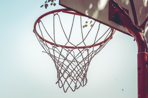 NMSK - Baller Bukarest U18 kos�rlabda - A hazai NMSK �s a Bukaresti Baller kos�rlabda csapatok m�rk�znek meg egym�s ellen cs�t�rt�k�n 2016 janu�r 21-�n a K�zdiv�s�rhelyi Sportcsarnokban.