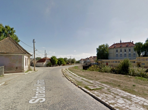 Felf�ggesztik az iv�v�z szolg�ltat�st a Budai Nagy Antal, Kanta �s az Ady Endre utca k�zti szakaszon - T�j�koztatjuk a fogyaszt�kat, hogy a K�z�zemek Rt. augusztus 10-�n, szerd�n 8:00 �s 14:00 �ra k�z�tt jav�t�si munk�latok miatt felf�ggeszti az iv�v�z szolg�ltat�st a Budai Nagy Antal utc�ban �s a Kanta utc�ban a Budai Nagy Antal utca �s az Ady Endre utca k�zti szakaszon. A munk�latok befejez�se ut�n a szolg�ltatott iv�v�z zavaros lehet. Meg�rt�s�ket k�sz�nj�k!

K�z�zemek Rt.