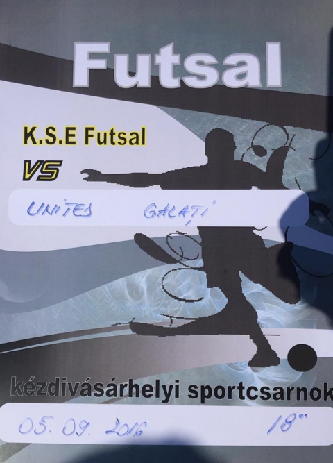 K.S.E Futsal - United Galați m�rkőz�s - A Futsal bajnoks�g I. Liga I. fordul�j�ban 2016. szeptember 5-�n, h�tfő d�lut�n 18 �r�t�l a KSE Futsal a United Galați csapattal m�rkőzik meg a k�zdiv�s�rhelyi Sportcsarnokban. 

A bel�p� feln�tteknek 5 lej, gyerekeknek ingyenes.
#hajrakezdi!
Hajr� KSE Futsal!
