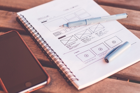 A Gosp-com kft grafikus (web) designer munkatársat alkalmaz részmunkaidőben - A Gosp-com KFT GRAFIKUS (WEB) DESIGNER munkatársat alkalmaz részmunkaidőben.
Elvárások: online és nyomtatott reklámanyagok tervezése, kiadványok szerkesztése, tördelése, hírlevelek- céges anyagok, prezentációk és rendezvények anyagainak összeállítása, weboldal fejlesztése, bővítése.
Érdeklődni lehet a cég székhelyen, Budai N. Antal 1. szám alatt, illetve a 0267-361060-as telefonszámon.