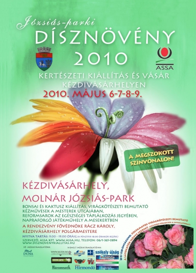 Dísznövény- és virágkiállítás Kézdivásárhelyen - Május 6-a éKézdivásárhely Polgármesteri Hivatala és a magyarországi ASSA Kft május 6 és 9 között második alkalommal szervezi meg Kézdivásárhelyen a Dísznövény 2010 - Nemzetközi Kertészeti Kiállítást és Vásárt. Az önkormányzat a nagy ősfákkal beültetett Józsiás parkot jelölte ki a rendezvény helyszínéül. A kiállítás ideje alatt a nagyközönség részére szórakoztató kísérőprogramokat, virágkötészeti bemutatókat , különböző előadásokat szerveznek, helyet kap a kézműves portékákat bemutató Mesterek utcája és a gyermekek hagyományőrző foglalkoztatója a 'Mesekert'. E májusi hétvégén minden érdeklődőt, kikapcsolódni vágyót szeretettel várnak a nemcsak szemet, de lelket is gyönyörködtető kiállításra.Fotók a tavalyi kiállításrólMájus 9-én környezetvédelmi előadásra is sor került. A jelenlévők Tóth Katalin környezetvédelmi felelős előadását hallgathatták meg a háromszéki védett növényekről. Erről bővebben a zoldnap.info oldalon.