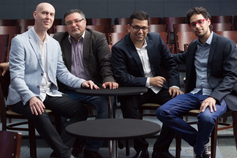 B�gyi Bal�zs New Quartet koncert a Jazz Cafe-ban K�zdiv�s�rhelyen - 2018 m�jus 11-�n, p�nteken este 20:00 �r�t�l l�p fel a Jazz Cafe-ban a B�gyi Bal�zs New Quartet.

Soso Lakatos S�ndor - szaxofonok
Ol�h Dezső - zongora
Ol�h P�ter - bőgő
B�gyi Bal�zs - dob

https://www.youtube.com/watch?v=PnpmXybTZ88

https://www.facebook.com/events/800275326830436

A dobos-zeneszerző B�gyi Bal�zs a magyar jazz-�let egyik meghat�roz�, k�lf�ld�n is rendszeresen koncertező műv�sze, aki h�szas �vei �ta vezeti saj�t zenekarait. Sz�mos form�ci� tagjak�nt szinte minden műfajban alkot, k�l�nleges, melodikus dobol�si st�lusa komplex zenei �lm�nyt ny�jt. T�bb alkalommal vett r�szt turn�n az Amerikai Egyes�lt �llamokban �s az egyetlen magyar jazz-zen�sz, aki rendszeresen koncertezik K�n�ban. Előző kvartettje 2004-2011-ig l�tezett, ebben a peri�dusban szinte minden fesztiv�lt megj�rt, a hazai etno - jazz műfaj jelentős produkci�ja volt. Az �j fel�ll�s zeneis�g�ben a post bop elemekből �p�tkező akusztikus kort�rs jazz domin�l. Egy�ttes�ben a magyar jazz fiatalabb koroszt�ly�nak jeles k�pviselői a partnerei, a Hollandi�ban v�gzett szaxofonos tit�n Soso Lakatos S�ndor, a klasszikus zen�n nevelkedett Junior Pr�ma d�jas zongorista Ol�h Dezső �s K�z�p-Eur�pa egyik legnagyszerűbb bőgőse Ol�h P�ter. A zenekar sz�mos eur�pai jazz fesztiv�lon j�tszott az elm�lt �vekben (Bansko Jazz festival, Nisville, Mosaic Jazz Fest Sibiu, Sarajevo Winter, Petrovac Jazz Festival, Skopje Summer Festival, Jazz Juniors Krakow), illetve sikert arattak j�n�h�ny neves eur�pai klubban is (Agharta Jazz Club Prague, B-Flat Berlin). 2016-ban Pocsai Kriszt�val k�z�sen elk�sz�tett Homage To Shakespeare lemez�ket a nemzetk�zi szakmai zsűri Gramofon -d�jjal jutalmazta, majd az egy�ttes az �v zenekara c�met nyerte el a JazzMa.hu magazan k�z�ns�gszavaz�s�n. A form�ci� reperto�rja a zenekarvezető szerzem�nyeire �p�l, B�gyi Bal�zs 2016-ban az �v zeneszerzője lett.