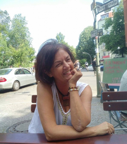 Tur�czi Ildik� vet�tett-k�pes előad�sa: �nk�ntes misszi�im - 2018 augusztus 31-�n, p�nteken 18:00 �r�t�l, k�nyvt�ri programok a B�r� Wessel�nyi Mikl�s V�rosi K�nyvt�rban az Őszi Sokadalom keret�n bel�l.  Dr. Tur�czi Ildik� vet�tett-k�pes előad�sa: �nk�ntes misszi�im.
