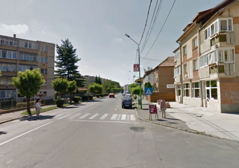 Felf�ggesztett iv�v�z szolg�ltat�s okt�ber 16-�n, kedden a Nicolae Bălcescu �s R�zsa utc�kban, valamint a Torjai �ton - T�j�koztatjuk a fogyaszt�kat, hogy a K�z�zemek Rt. 2018. okt�ber 16-�n, kedden, 08:00 - 17:00 �ra k�z�tt jav�t�si munk�latok miatt felf�ggeszti az iv�v�z szolg�ltat�st K�zdiv�s�rhelyen a Nicolae Bălcescu �s R�zsa utc�kban, valamint a Torjai �ton az Ady Endre utca �s a Stadion utca k�z�tti szakaszon.

A munk�latok befejez�se ut�n a szolg�ltatott iv�v�z zavaros lehet. Az esetleges kellemetlens�gek�rt meg�rt�s�ket �s t�relm�ket k�rj�k.