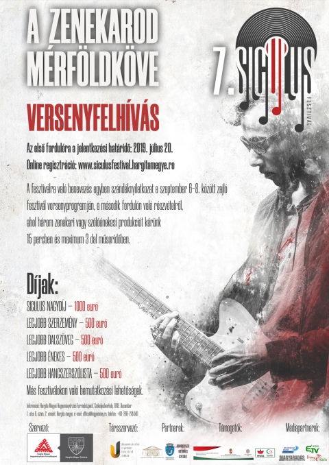 A 7-ik SICULUS zenei fesztivál versenyfelhívása - A 7-ik SICULUS zenei fesztivál versenyfelhívása
A Hargita Megyei Hagyományőrzési Forrásközpont 2019-ben is meghirdeti a tavaly újraindított SICULUS fesztivál versenyfelhívását, az erdélyi magyar zenekarok seregszemléjét. A Székelyudvarhely múltjához szorosan kötődő zenei fesztivál, célja: fórumot teremteni a saját szerzeményt előadó zenekarok felkarolására.
Fontosnak tartjuk egy olyan nyilvános fórum folyamatos fenntartását, amely a jelen pillanatban külföldi rendezvényekre kényszerült zenészeink, énekeseink részére mérföldkő, számukra itthon biztosítana elismerést, s amely a saját szerzeményt, az egyéni zenei produkciót részesíti előnyben.
Idén szeptember 6–8 között kerül sor a 7 SICULUS fesztiválra, amelynek versenyprogramja kétfordulós. Az első fordulóban rock, pop-rock, folk-rock, metal stb. zenei stílusok valamelyikét játszó zenekarok vagy szólóénekesek két saját szerzeménnyel nevezhetnek be interneten.
A fesztiválra való benevezés kritériumai:
1. 2 dal demófelvétele, esetleg YouTube-link feltöltése
2. a benevezési lap kitöltése
3. a dalszövegek beküldése
4. egy darab nagy felbontású zenekari fotó „jpg” formátumban való feltöltése
5. szándéknyilatkozat kiöltése a szeptember 6-8 között zajló fesztivál versenyprogramján való részvételről.
Jelentkezési határidő: 2019. július 20, 16:00 óra.
Online regisztráció: http://siculusfestival.hargitamegye.ro
A benevezők felvételeit szakmai zsűri bírálja el. A nyerteseket meghívjuk a Székelyudvarhelyen szeptember 6–8. között Székelyudvarhelyen megszervezett 7. SICULUS fesztivál döntőjére. A második fordulóba jutók számára a fesztivál programjain való részvétel ingyenes, a bejelentkezés díjmentes. A döntőbe került zenekaroktól három zenekari vagy szólóénekesi produkciót kérünk, önmaguk bemutatásával. Minden zenekarnak 15 perc és maximum 3 dal műsoridő áll a rendelkezésére. A produkciók után a zsűri röviden szakmailag értékeli a versenyzők teljesítményét. 1000 Euró értékű fesztiváldíjjal, további értékes nyereményekkel, valamint más fesztiválokon való bemutatkozási lehetőségekkel jutalmazzuk a nyerteseket.
A SICULUS fesztivál szervezője: Hargita Megyei Hagyományőrzési Forrásközpont
Társszervező: Udvarhelyszéki Ifjúsági Egyeztető Tanács
Partnerek: Székelyudvarhely Város Polgármesteri Hivatala, Székelyudvarhely Művelődési Háza, Udvarhelyszék Kulturális Egyesület.
Médiapartnerek: a Román Televízió Magyar Nyelvű Adása, Erdélyi Magyar Televízió, Kolozsvári Rádió Magyar Adása, Prima Press SRL.
Információ: Hargita Megyei Hagyományőrzési Forrásközpont, Székelyudvarhely, 1918. december.