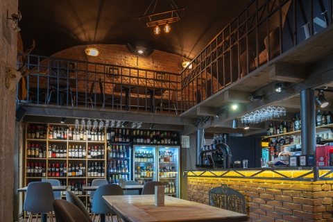 AZ INdiVINO Sepsiszentgy�rgy k�zpontj�ban levő �tterem pinc�rt, szak�csot �s konyhai kiseg�tőt keres - Az INdiVINO k�zponti fekv�sű sepsiszentgy�rgyi �tterem pinc�rt, szak�csot, konyhai kiseg�tőt keres.

Elv�r�saink:
- csapatmunk�ra �s �n�ll� munkav�gz�sre val� k�pess�g

Amit k�n�lunk:
- stabil, hossz�t�v� munkalehetős�g
- versenyk�pes javadalmaz�s

�n�letrajzokat v�runk az Imperial Hotel Management hr@balvanyosresort.ro e-mail c�mre.

Bővebb inform�ci� a 0786513807-es telefonsz�mon lehet �rdeklődni.
